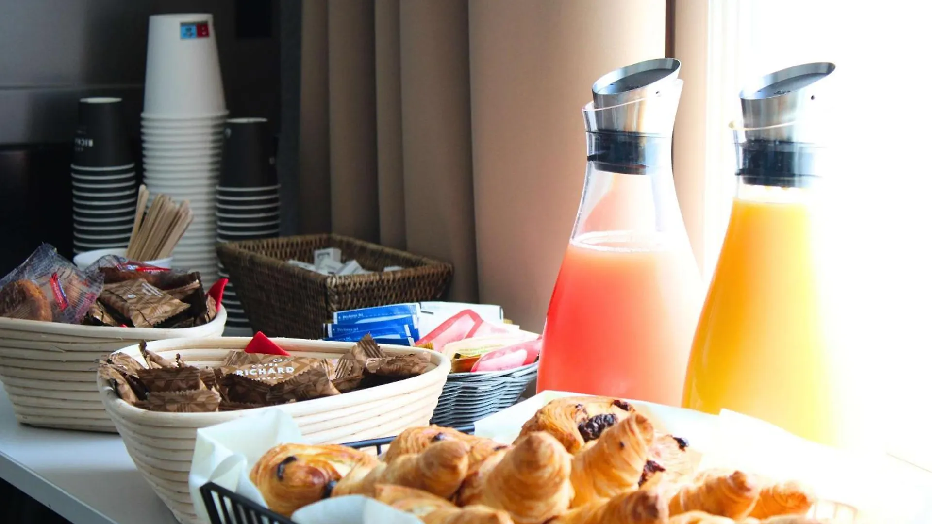 Best Western Plus Hotel Vannes Centre Ville 4*,  Frankrig